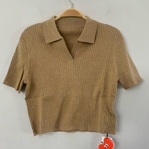 NEW CIDER KNIT CROPPED TOP IN CAMEL SIZE:L
